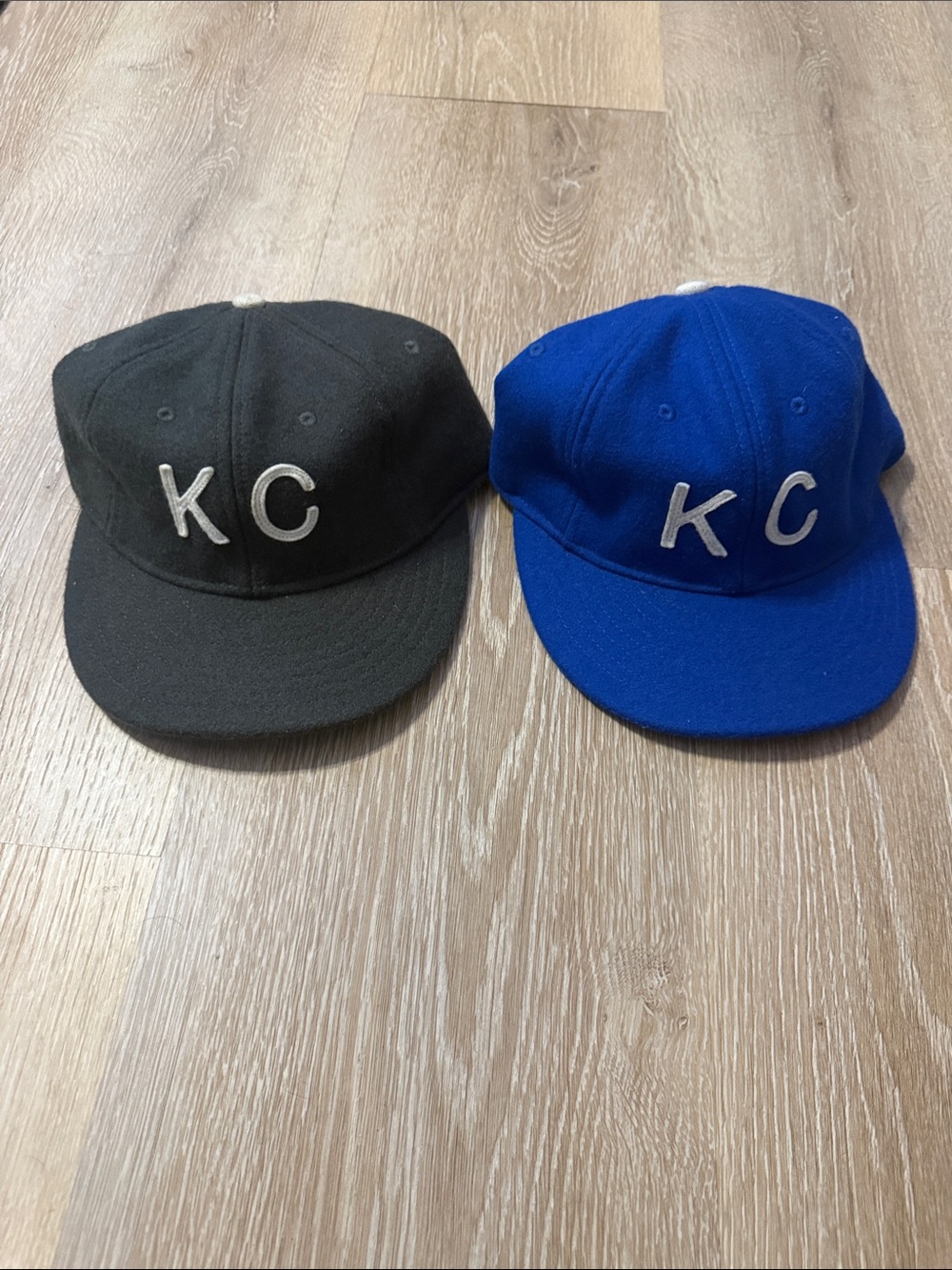 Sandlot Goodes KC Embroidered Baseball Cap - dark grey and Royal Blue